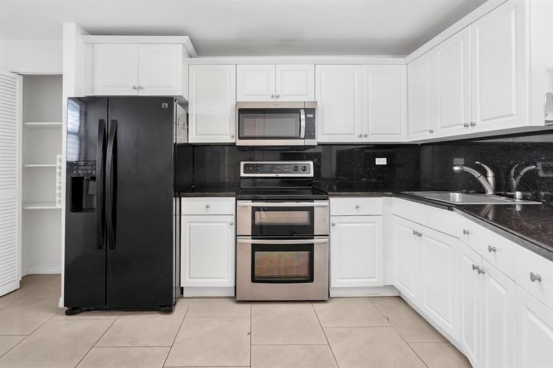 Image 8 of 36 For 1690 191st St  405-1