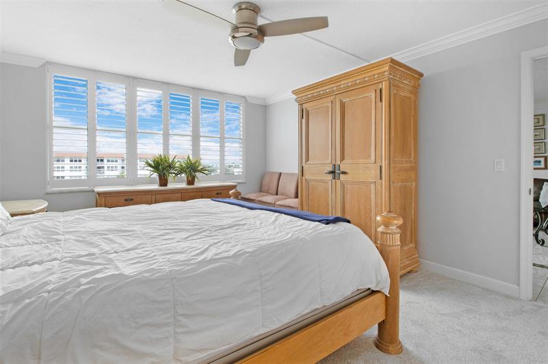 Image 17 of 42 For 2525 Florida Blvd  431