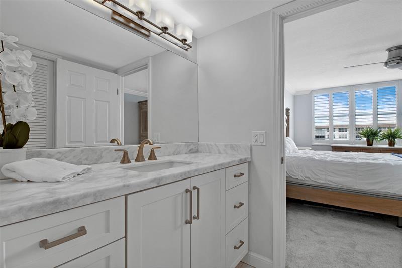 Image 19 of 42 For 2525 Florida Blvd  431