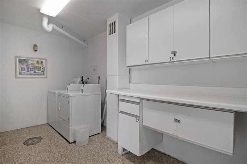 Image 39 of 42 For 2525 Florida Blvd  431