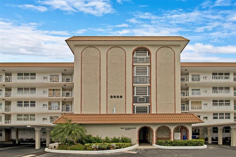 Image 4 of 42 For 2525 Florida Blvd  431