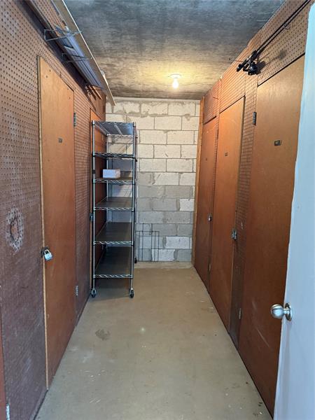 Image 40 of 42 For 2525 Florida Blvd  431