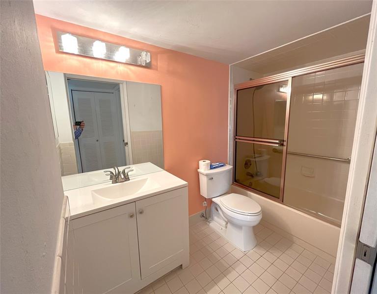 Image 9 of 38 For 7267 Huntington Ln  104