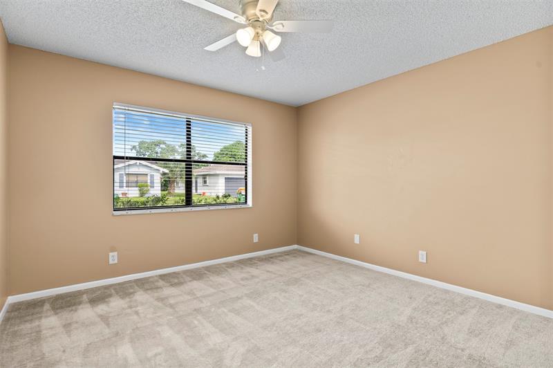 Image 25 of 40 For 8240 94th Ave