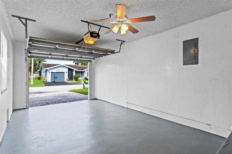 Image 31 of 40 For 8240 94th Ave
