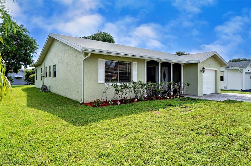 Image 37 of 40 For 8240 94th Ave