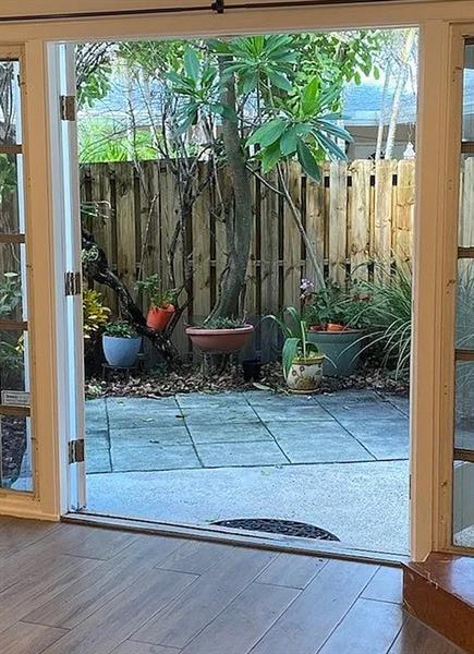 Image 15 of 30 For 919 13th St  2