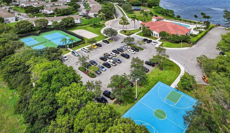 Image 16 of 21 For 1106 44th Way