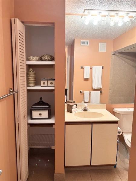 Image 16 of 27 For 9778 Nickels Blvd  504