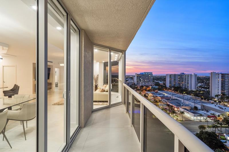 Image 44 of 84 For 3100 Ocean Blvd  1501