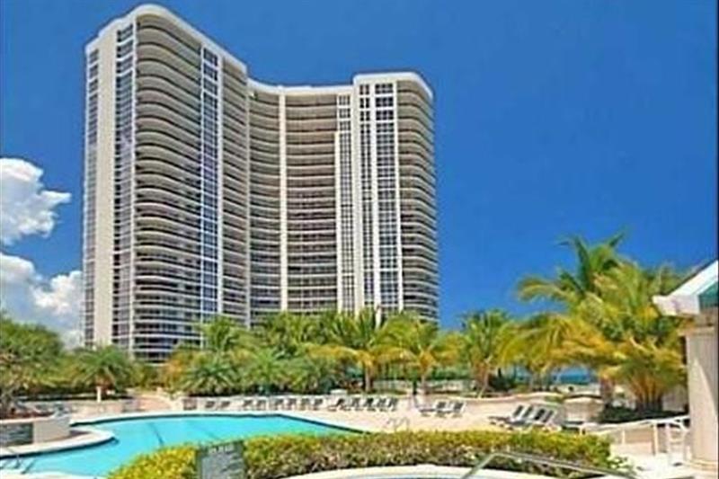 Image 71 of 84 For 3100 Ocean Blvd  1501