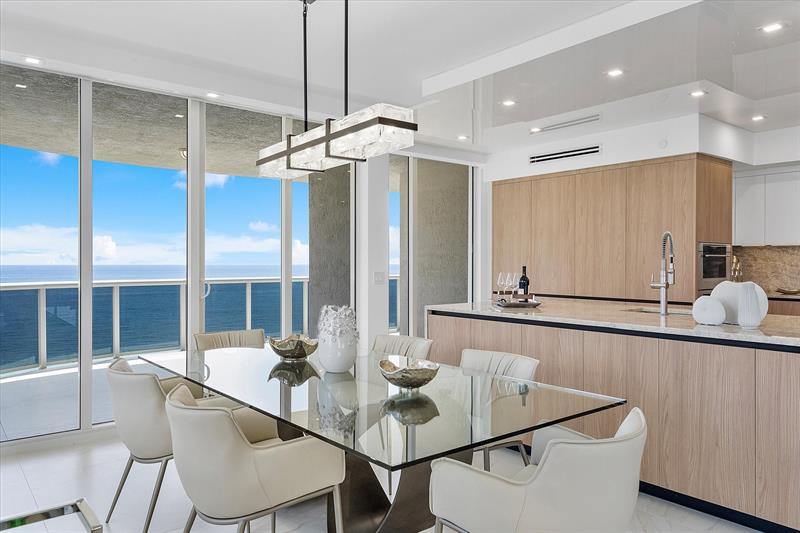 Image 9 of 84 For 3100 Ocean Blvd  1501