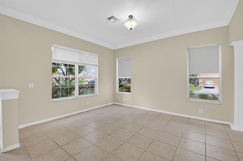 Image 11 of 29 For 22194 Braddock Pl