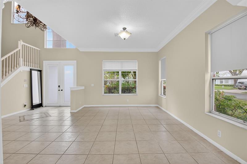 Image 12 of 29 For 22194 Braddock Pl