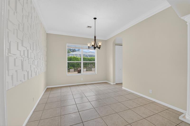 Image 15 of 29 For 22194 Braddock Pl