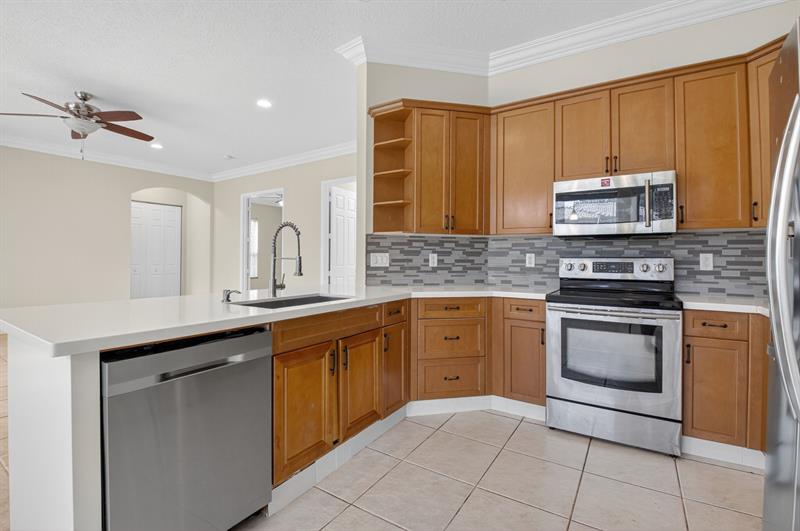 Image 20 of 29 For 22194 Braddock Pl