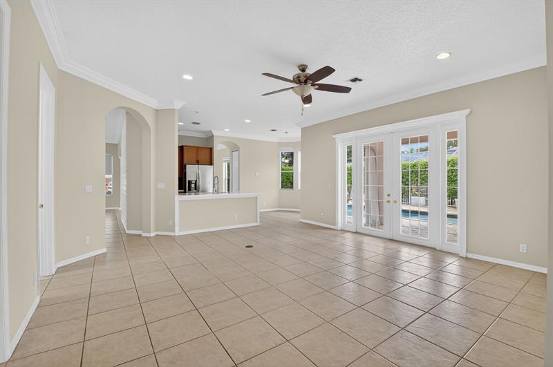 Image 3 of 29 For 22194 Braddock Pl
