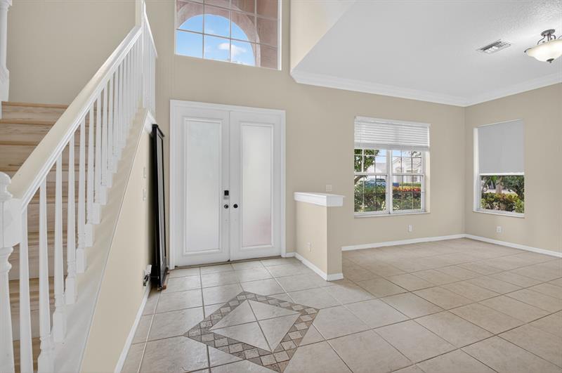 Image 4 of 29 For 22194 Braddock Pl