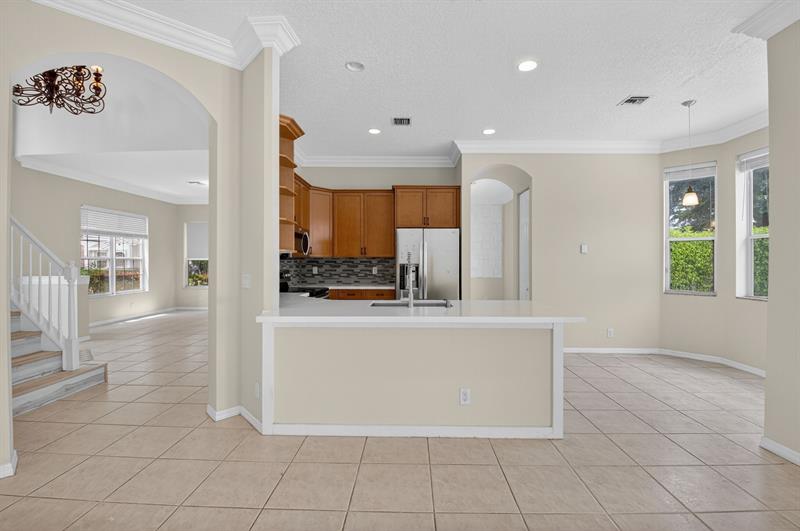 Image 5 of 29 For 22194 Braddock Pl