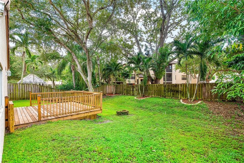 Image 34 of 36 For 1443 Banyan Cir