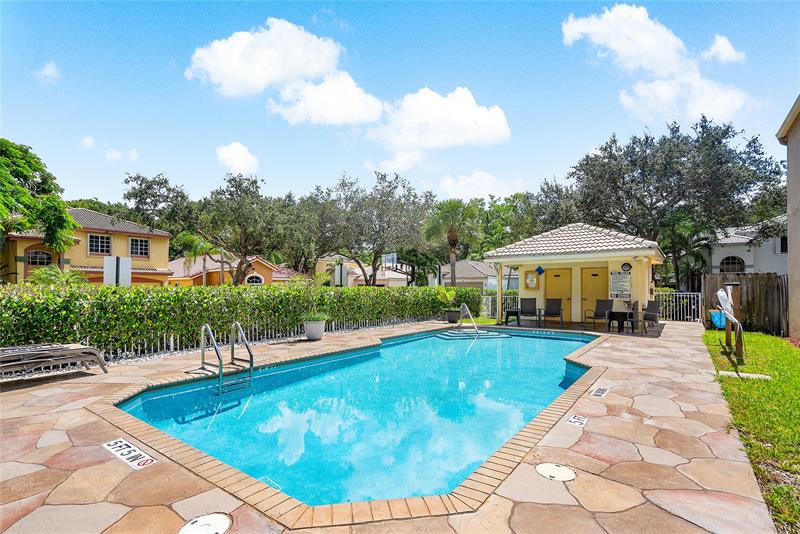 Image 36 of 36 For 1443 Banyan Cir