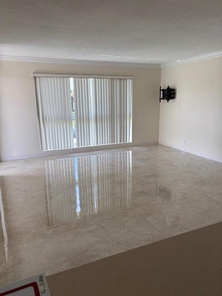 Image 4 of 9 For 2753 28 Street  9e