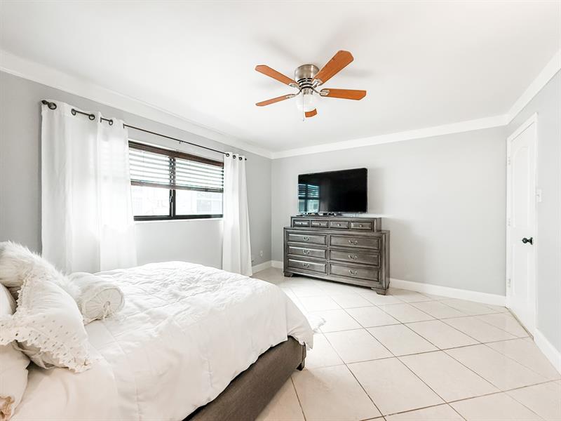 Image 19 of 41 For 755 74th Way