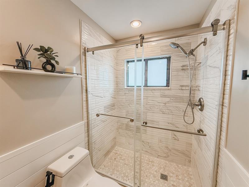 Image 21 of 41 For 755 74th Way