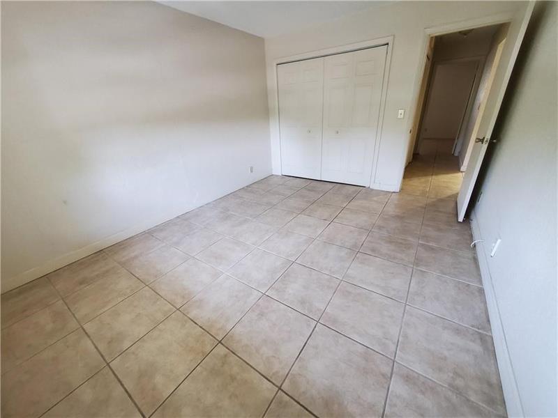 Image 17 of 23 For 2607 8th Ave  7