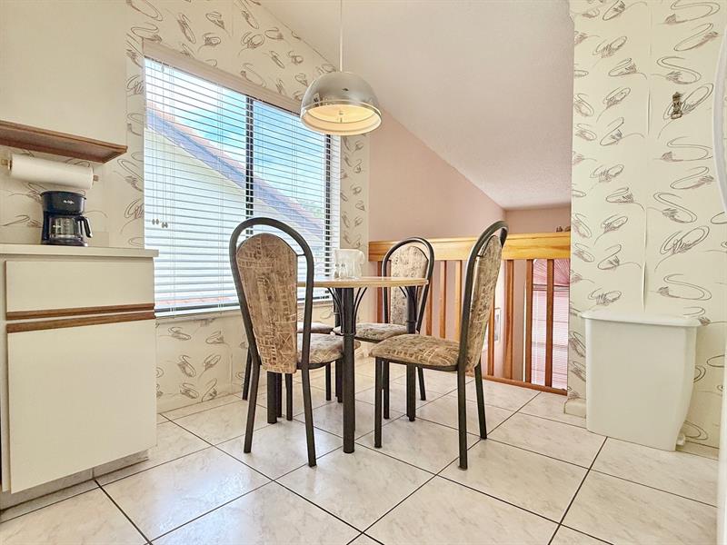 Image 16 of 36 For 10851 Palm Lake Ave  202