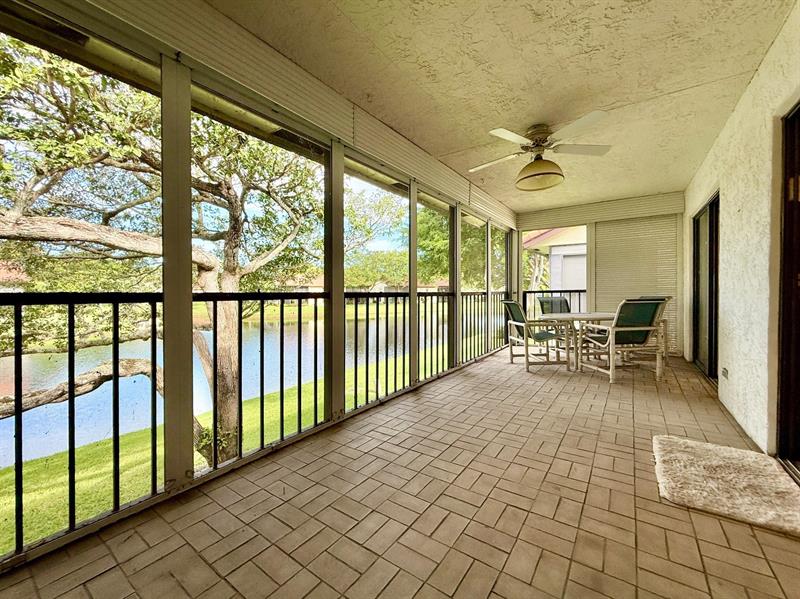 Image 18 of 36 For 10851 Palm Lake Ave  202