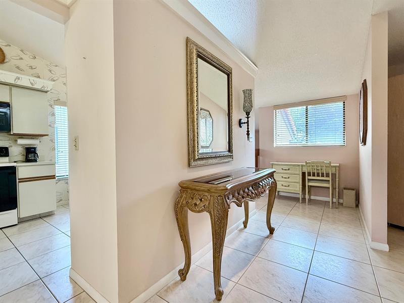 Image 5 of 36 For 10851 Palm Lake Ave  202