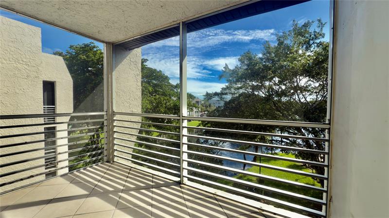 Details for 9340 Lagoon Pl 403, Davie, FL 33324