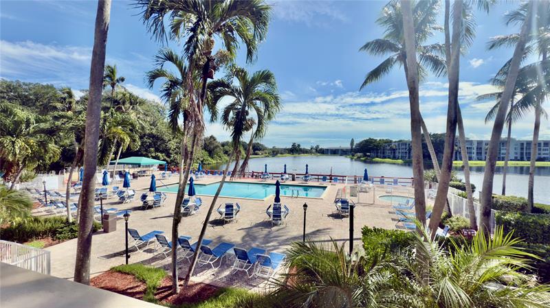 Image 31 of 57 For 9340 Lagoon Pl  403