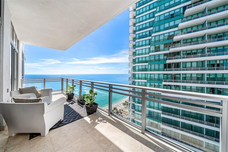 Image 12 of 45 For 3535 Ocean Dr  2605