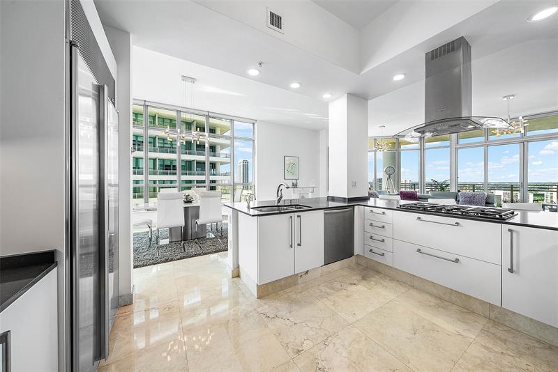 Image 15 of 45 For 3535 Ocean Dr  2605