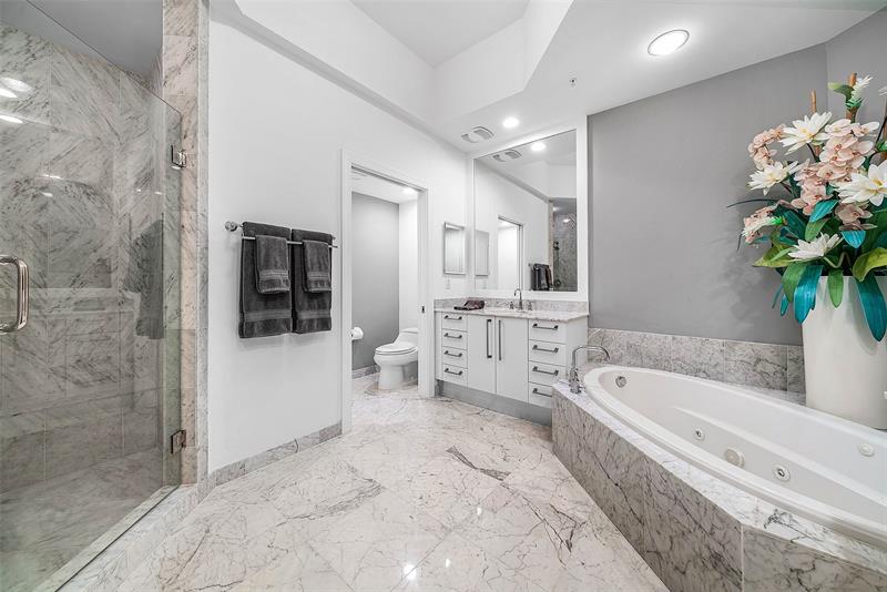 Image 26 of 45 For 3535 Ocean Dr  2605