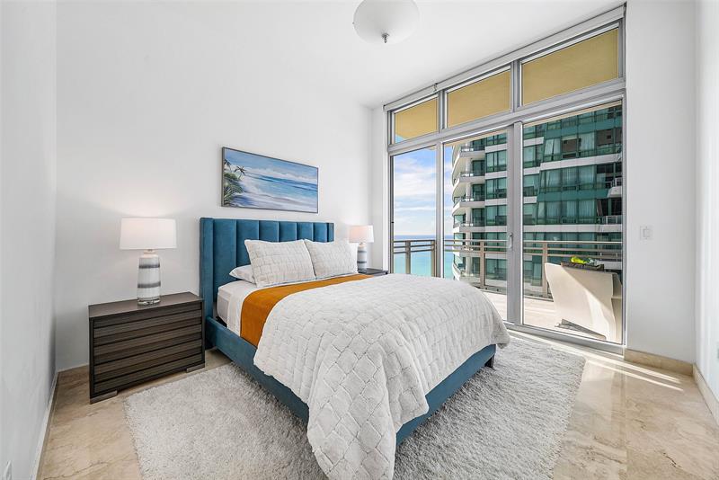 Image 29 of 45 For 3535 Ocean Dr  2605