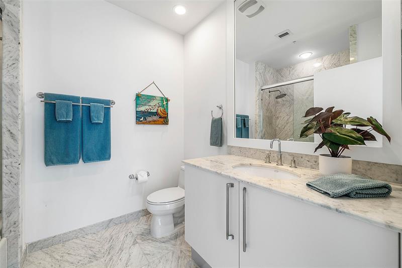 Image 30 of 45 For 3535 Ocean Dr  2605