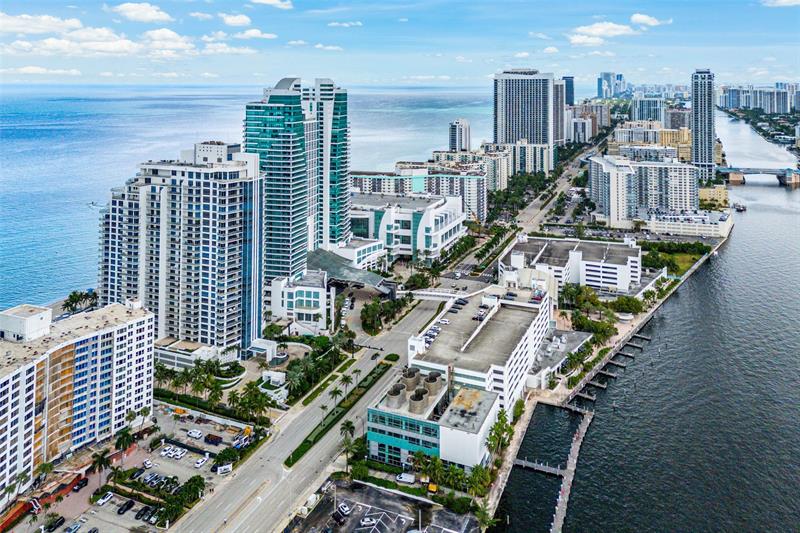 Image 43 of 45 For 3535 Ocean Dr  2605