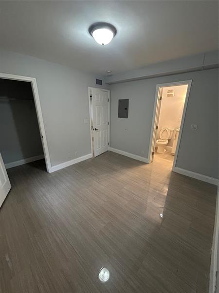 Image 16 of 19 For 918 15th Ave  3