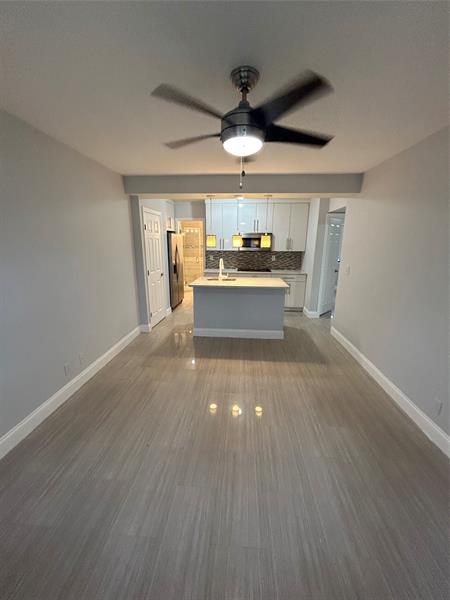 Image 3 of 19 For 918 15th Ave  3