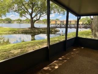 Image 11 of 18 For 324 Briarwood