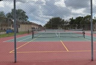 Image 13 of 18 For 324 Briarwood