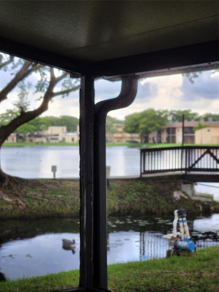 Image 14 of 18 For 324 Briarwood