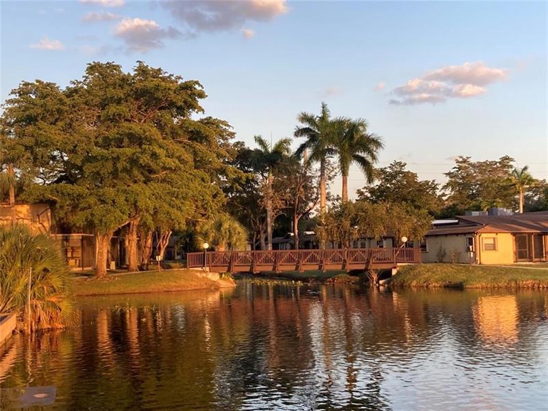 Image 17 of 18 For 324 Briarwood