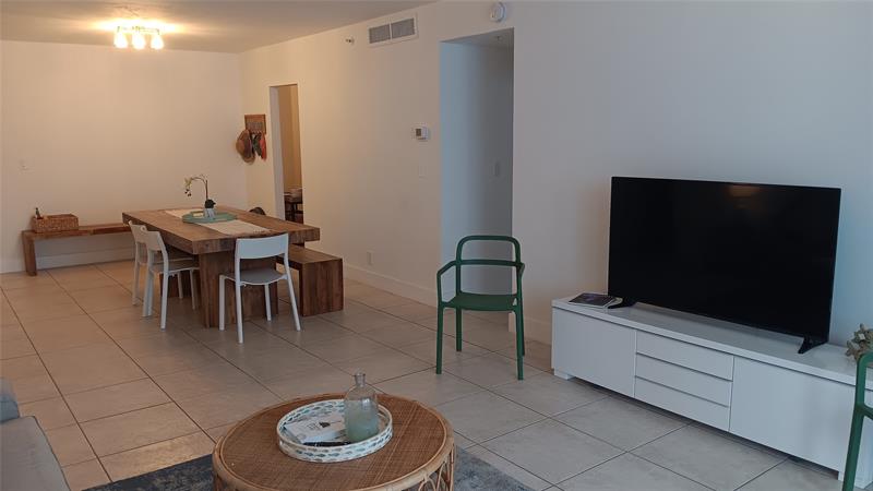 Image 10 of 37 For 3001 Ocean Dr  109