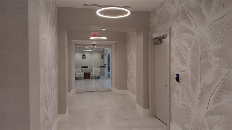 Image 31 of 37 For 3001 Ocean Dr  109