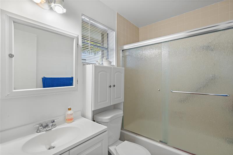 Image 14 of 20 For 331 36th Ave