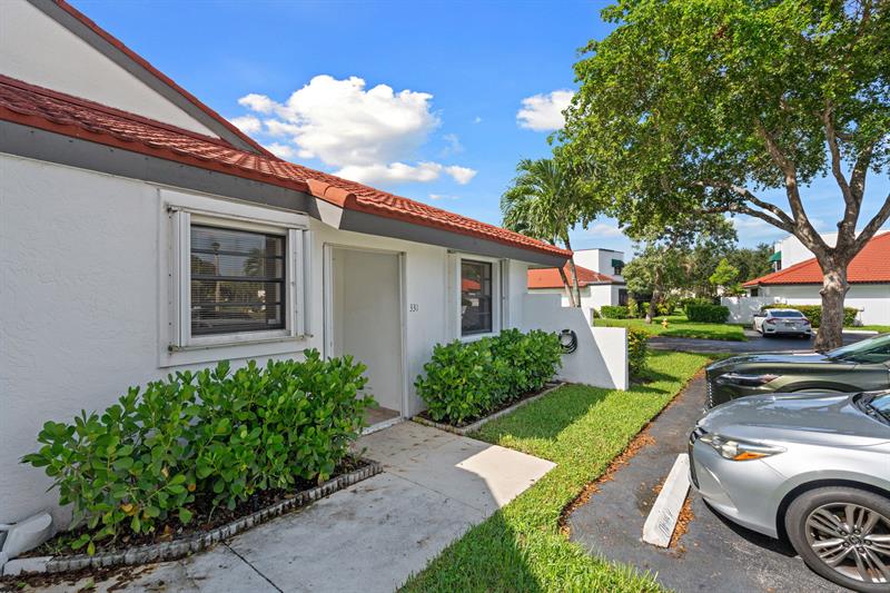 Image 3 of 20 For 331 36th Ave